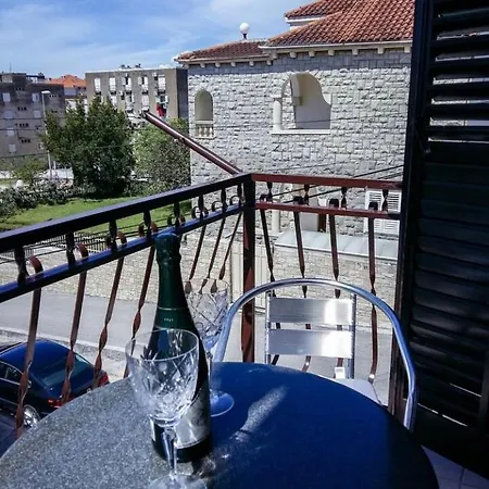 Apartment Jovic *